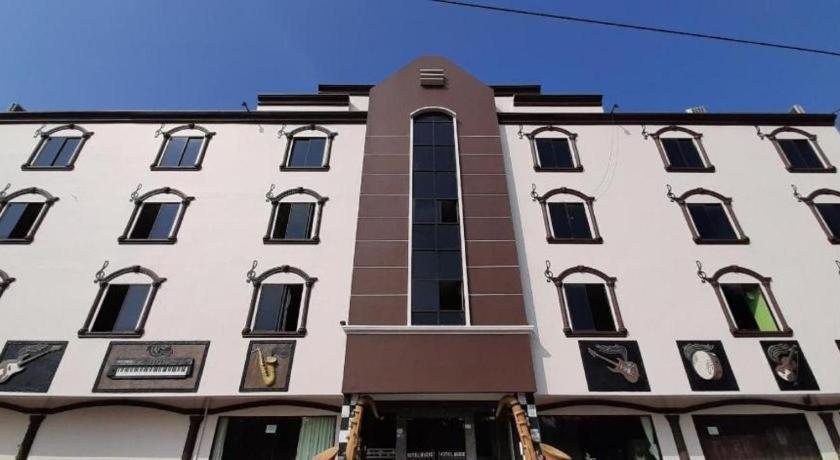 The Music Hotel Kangboi Buitenkant foto